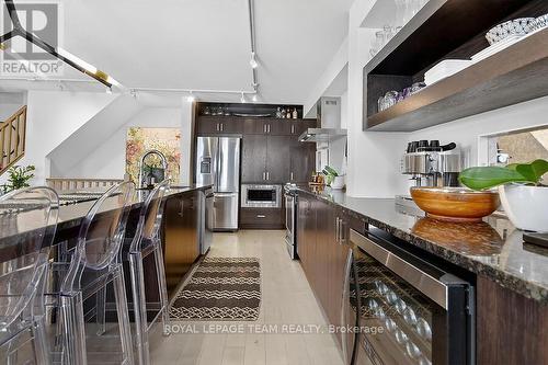 Designer touches - 787 Element Private, Ottawa, ON - Indoor Photo Showing Kitchen