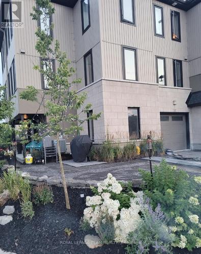 787 Element Private, Ottawa, ON - Outdoor