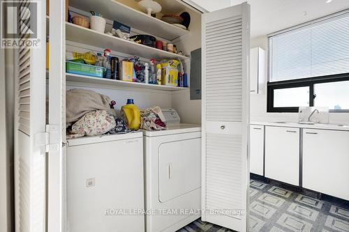 1004 - 40 Arthur Street E, Ottawa, ON - Indoor Photo Showing Laundry Room