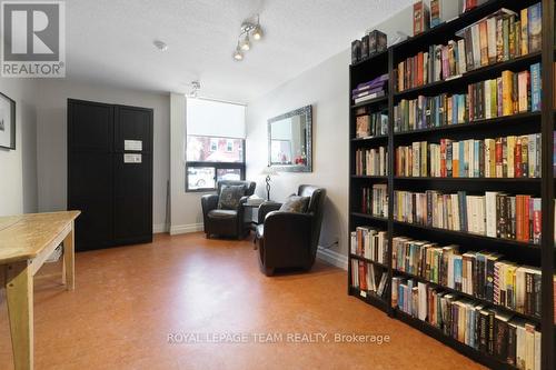 1004 - 40 Arthur Street E, Ottawa, ON - Indoor
