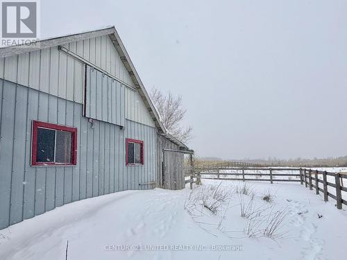 1074 First Line, Douro-Dummer, ON - Outdoor