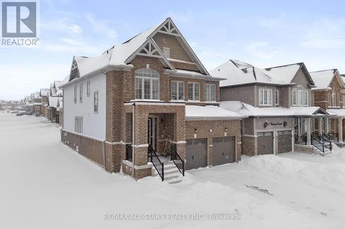 19 HENNESSEY CRESCENT  Kawartha Lakes (Lindsay), ON K9V 0P2