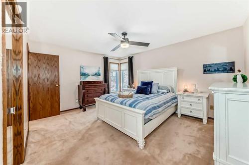 128 Dickenson Crescent, Red Deer, AB - Indoor Photo Showing Bedroom