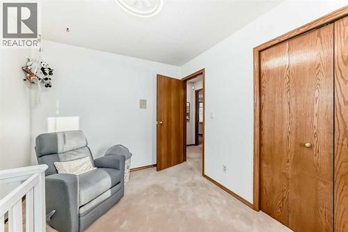 128 Dickenson Crescent, Red Deer, AB - Indoor Photo Showing Other Room