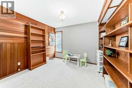 128 Dickenson Crescent, Red Deer, AB - Indoor Photo Showing Other Room