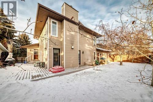 128 Dickenson Crescent, Red Deer, AB - Outdoor