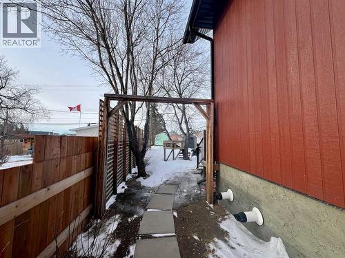 107 Poplar Avenue, Trochu, AB - Outdoor