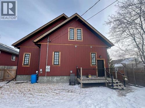 107 Poplar Avenue, Trochu, AB - Outdoor With Exterior