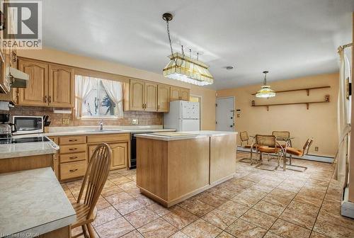 310 Riverbank Drive, Cambridge, ON - Indoor Photo Showing Kitchen