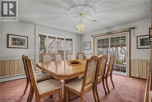 310 Riverbank Drive, Cambridge, ON - Indoor Photo Showing Dining Room