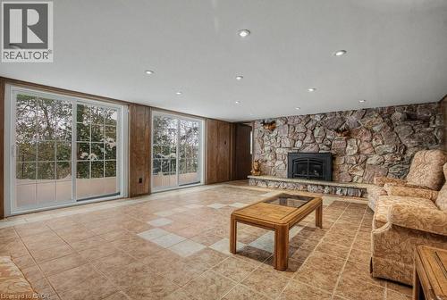 310 Riverbank Drive, Cambridge, ON - Indoor Photo Showing Living Room With Fireplace