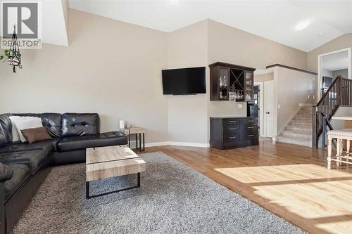34 Cambridge Close, Blackfalds, AB - Indoor Photo Showing Living Room