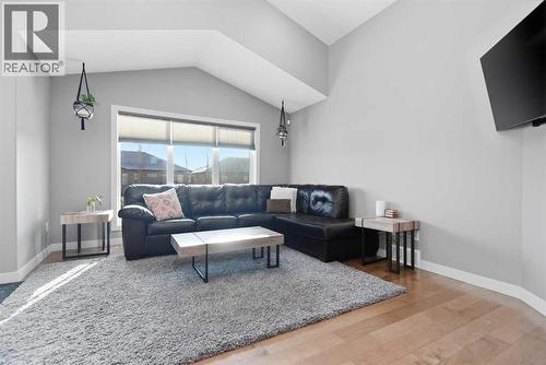 34 Cambridge Close, Blackfalds, AB - Indoor Photo Showing Living Room