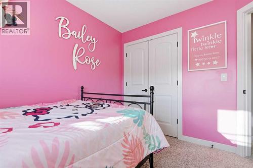34 Cambridge Close, Blackfalds, AB - Indoor Photo Showing Bedroom