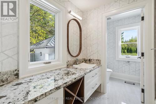 36 Pioneer Trail, Barrie, ON - Indoor Photo Showing Bathroom