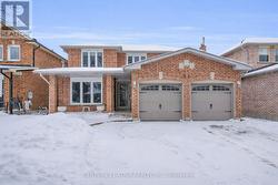 21 WOODSTONE AVENUE  Richmond Hill, ON L4H 0A9