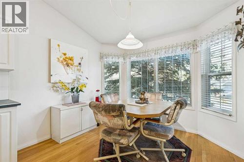 312 Prominence Heights Sw, Calgary, AB - Indoor Photo Showing Dining Room