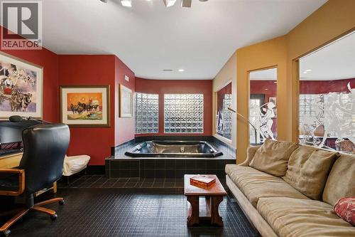 64 Patterson Mews Sw, Calgary, AB - Indoor Photo Showing Living Room