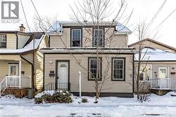 91 ROYAL Avenue  Hamilton, ON L8S 2C6