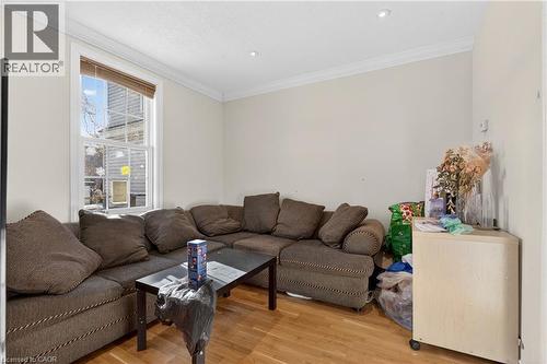 91 Royal Avenue, Hamilton, ON - Indoor Photo Showing Living Room