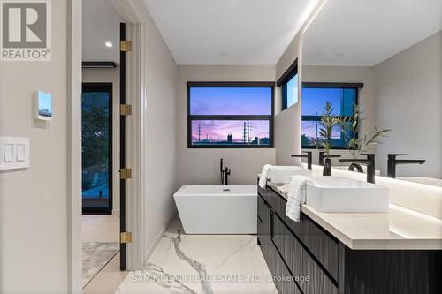 1090 Ella Avenue, Mississauga, ON - Indoor