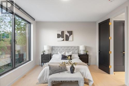 1090 Ella Avenue, Mississauga, ON - Indoor Photo Showing Bedroom