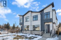 4615 82 Street NW  Calgary, AB T3B 2P8