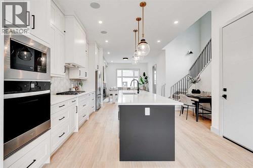 4615 82 Street Nw, Calgary, AB - Indoor Photo Showing Kitchen With Upgraded Kitchen