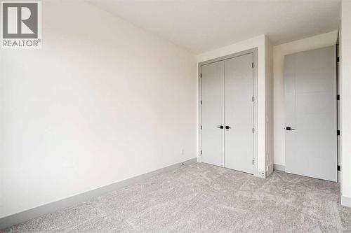 4615 82 Street Nw, Calgary, AB - Indoor Photo Showing Other Room