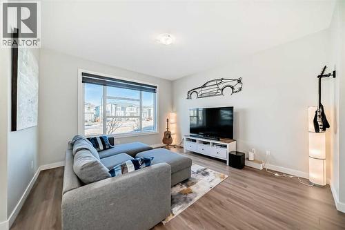 115 Wolf Hollow Park Se, Calgary, AB - Indoor Photo Showing Living Room