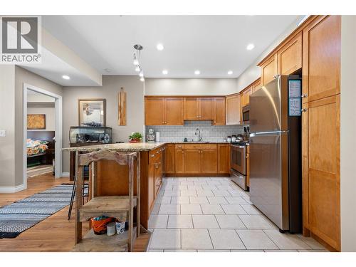 3833 Brown Road Unit# 1203, West Kelowna, BC - Indoor Photo Showing Kitchen