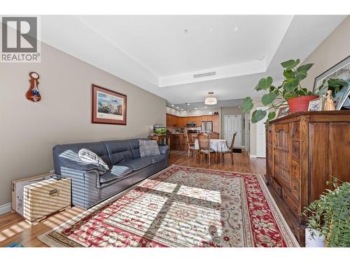 3833 Brown Road Unit# 1203, West Kelowna, BC - Indoor Photo Showing Living Room