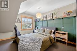 Master bedroom upper floor - 