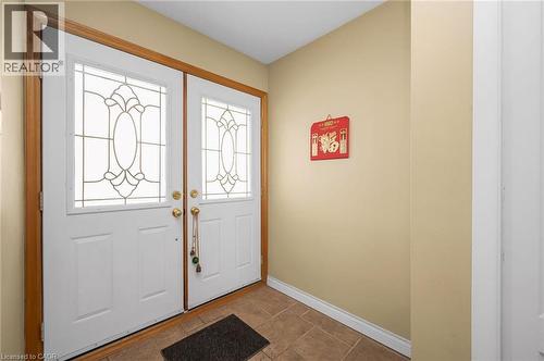 11 Crystal Court, Hamilton, ON - Indoor Photo Showing Other Room