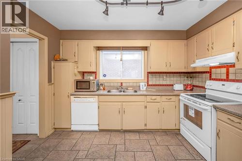 11 Crystal Court, Hamilton, ON - Indoor Photo Showing Kitchen With Double Sink