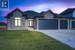 6711 SHAKER LANE  Plympton-Wyoming, ON N0N 1E0