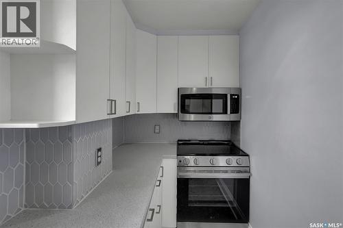 #209 2305 Victoria Avenue, Regina, SK - Indoor Photo Showing Kitchen
