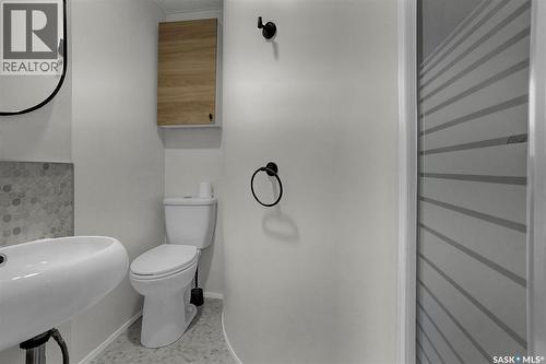 #209 2305 Victoria Avenue, Regina, SK - Indoor Photo Showing Bathroom