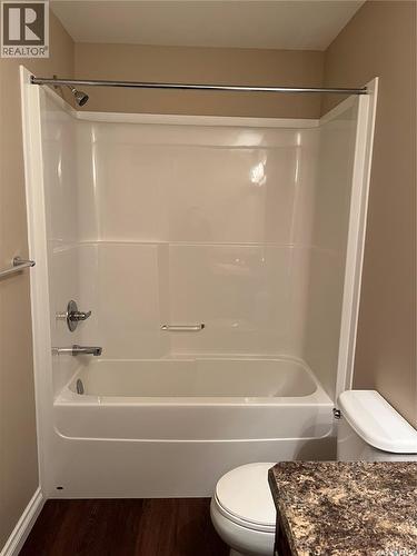 324 3630 Haughton Road, Regina, SK - Indoor Photo Showing Bathroom