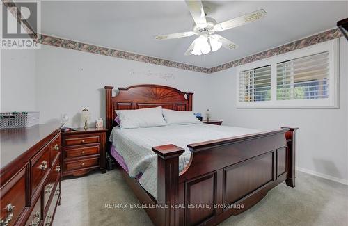 131 Gracefield Crescent, Kitchener, ON - Indoor Photo Showing Bedroom