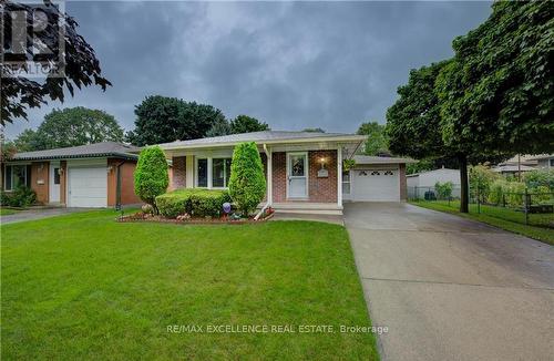 131 Gracefield Crescent, Kitchener, ON - Outdoor With Facade