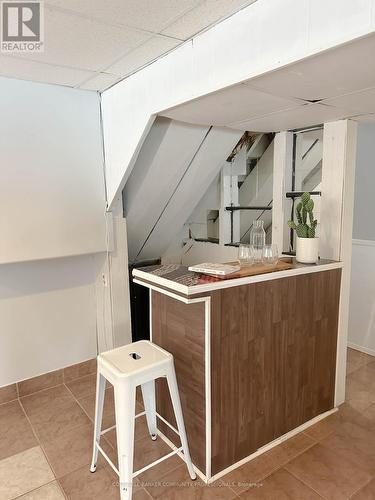 17 Rosanne Crescent, Hamilton, ON - Indoor Photo Showing Other Room