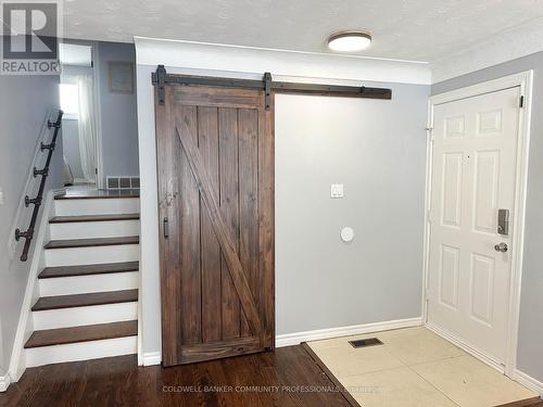 17 Rosanne Crescent, Hamilton, ON - Indoor Photo Showing Other Room