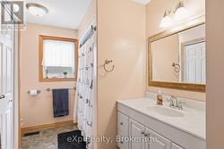 Main Floor Bathroom - 