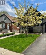 17 GARY Avenue  Hamilton, ON L8S 1Y2