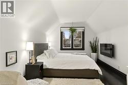 spacious Primary 2nd level w/ fireplace & lots of light - 