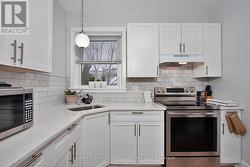 Main Floor - Kitchen - 