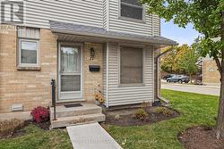 11 - 141 CONDOR COURT  London East (East P), ON N5W 6A1