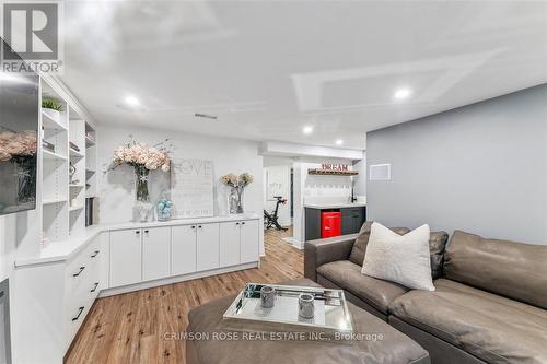 89 Holyrood Avenue, Oakville, ON - Indoor