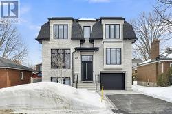 623 ROWANWOOD AVENUE  Ottawa, ON K2A 3E3